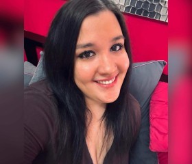 Nicole, 32, Vancouver