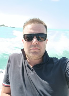 Artem, 37, Russia, Moscow