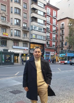 Joseph, 30, Estado Español, Zaragoza