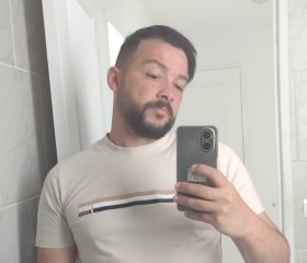Billel, 34, Agen