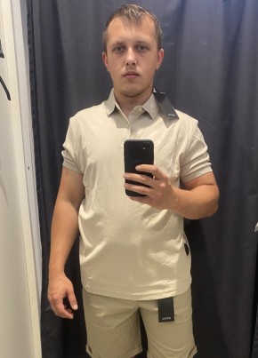 Oleg, 38, Russia, Bor