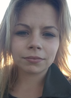 Алена, 26, Україна, Люботин