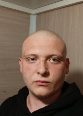 Артём из Dudley 22 года