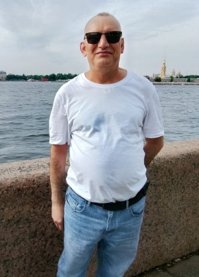Роман из Санкт-Петербурга 43 года