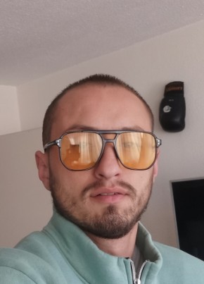 Beni, 31, Bosnia and Herzegovina, Sarajevo