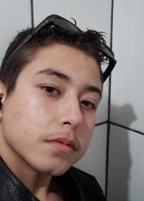 Juan, 20, República Federativa do Brasil, Porto Alegre
