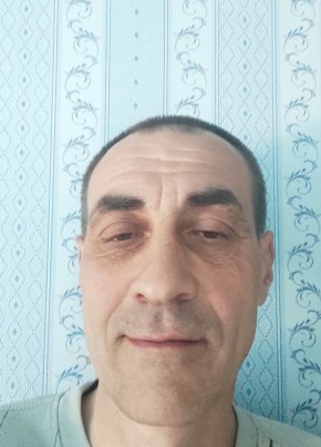 Лев, 50, Россия, Углич
