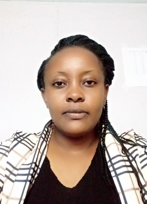 Esther, 32, Kenya, Nairobi