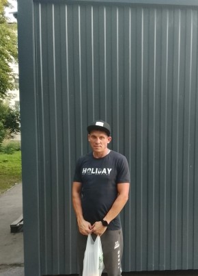 Дмитрий из Омска 42 года