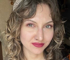 Evgeniya, 33, Halifax