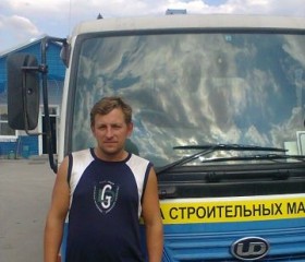 Олег, 45 лет, Миллерово