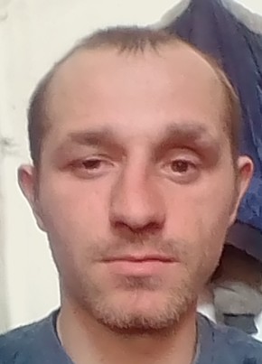 Александр, 31, Россия, Омутинское