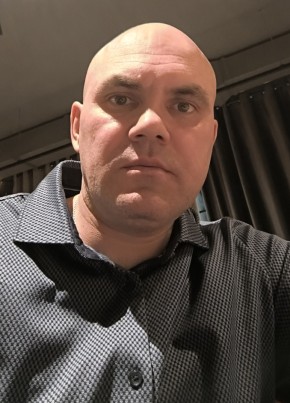 Вадим из Мурманска 46 лет