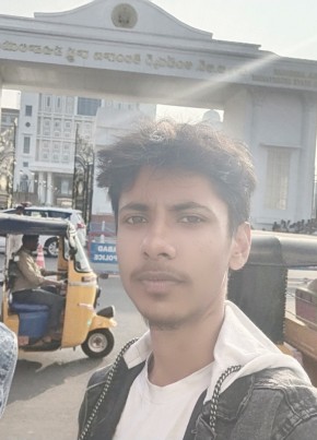 Mandeep, 18, India, Lal Bahadur Nagar