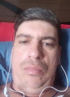 Thyago, 45, República Federativa do Brasil, Americana