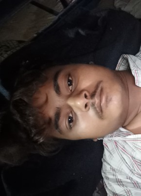 Sujit, 18, India, Allahabad