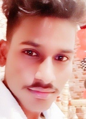 Suraj, 23, India, Mumbai