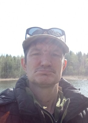 Константин из Лысьвы 47 лет