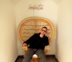George, 21, Cairo