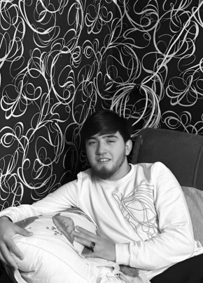 Akhichon, 20, Russia, Pavlovsk (Leningrad)