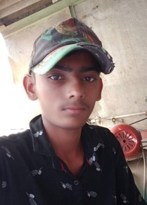Kumarpal are bha, 23, India, Ahmedabad