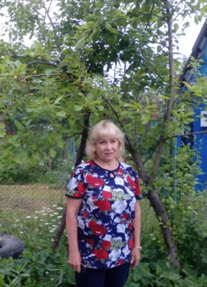 Аня из Добрянки 71 год