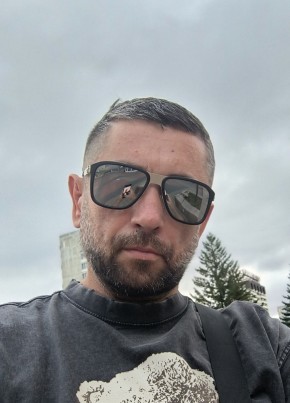Кирилл из Набережные Челны 42 года