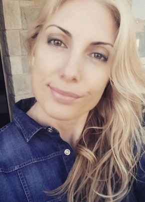 Viviane, 38, République Française, Paris