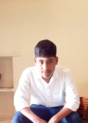 Laddu, 18, India, Hyderabad
