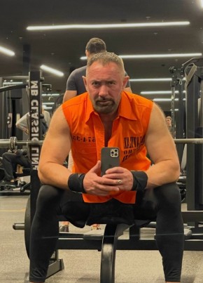 OLEG, 47, Russia, Adler