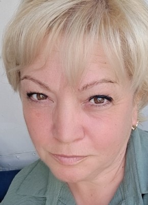 Анна из Сланцы 54 года
