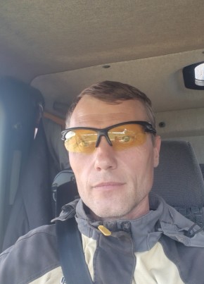 Илья, 43, Россия, Ахтырский