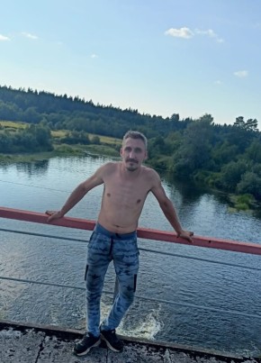 Павел, 44, Россия, Плюсса