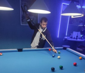 თორნიკე, 33, Tbilisi