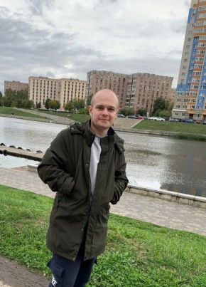 Иван, 25, Россия, Железногорск (Курская обл.)