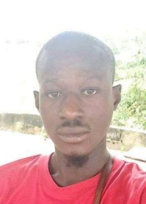 Salim из Yamoussoukro 28 лет