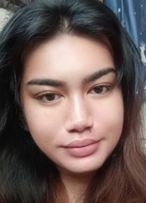 Carla из Urdaneta 23 года