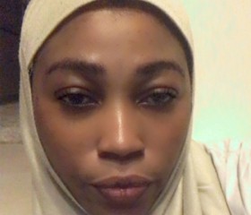 Amina, 33, Jeddah