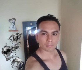 Juan, 37, Tijuana