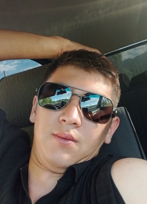 Сыймык Толубаев из Каракола 22 года