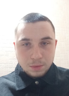 Влад из Ижевска 20 лет