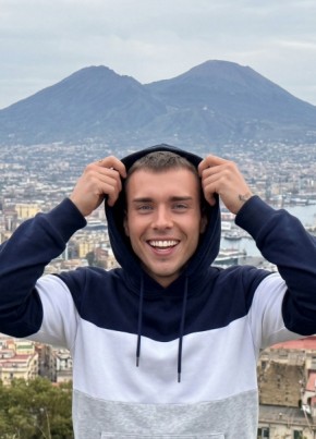 Михаил из Новосибирска 32 года