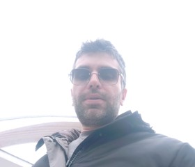 Nikoloz Nickson, 38, Tbilisi