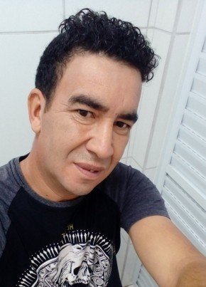 Adriano из Lages 45 лет