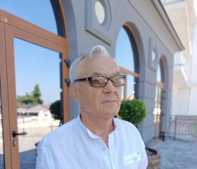Василий, 64 года, Севастополь