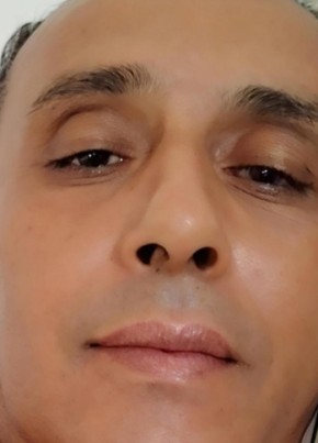 OMAR из Zaragoza 49 лет