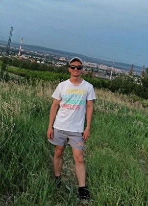 Иван, 23, Россия, Салават