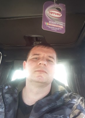 Александр, 38, Россия, Луга