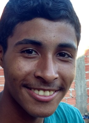 Junior, 21, República Federativa do Brasil, Cambé