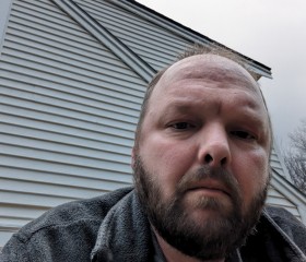 Mike, 45, Gardner (Commonwealth of Massachusetts)